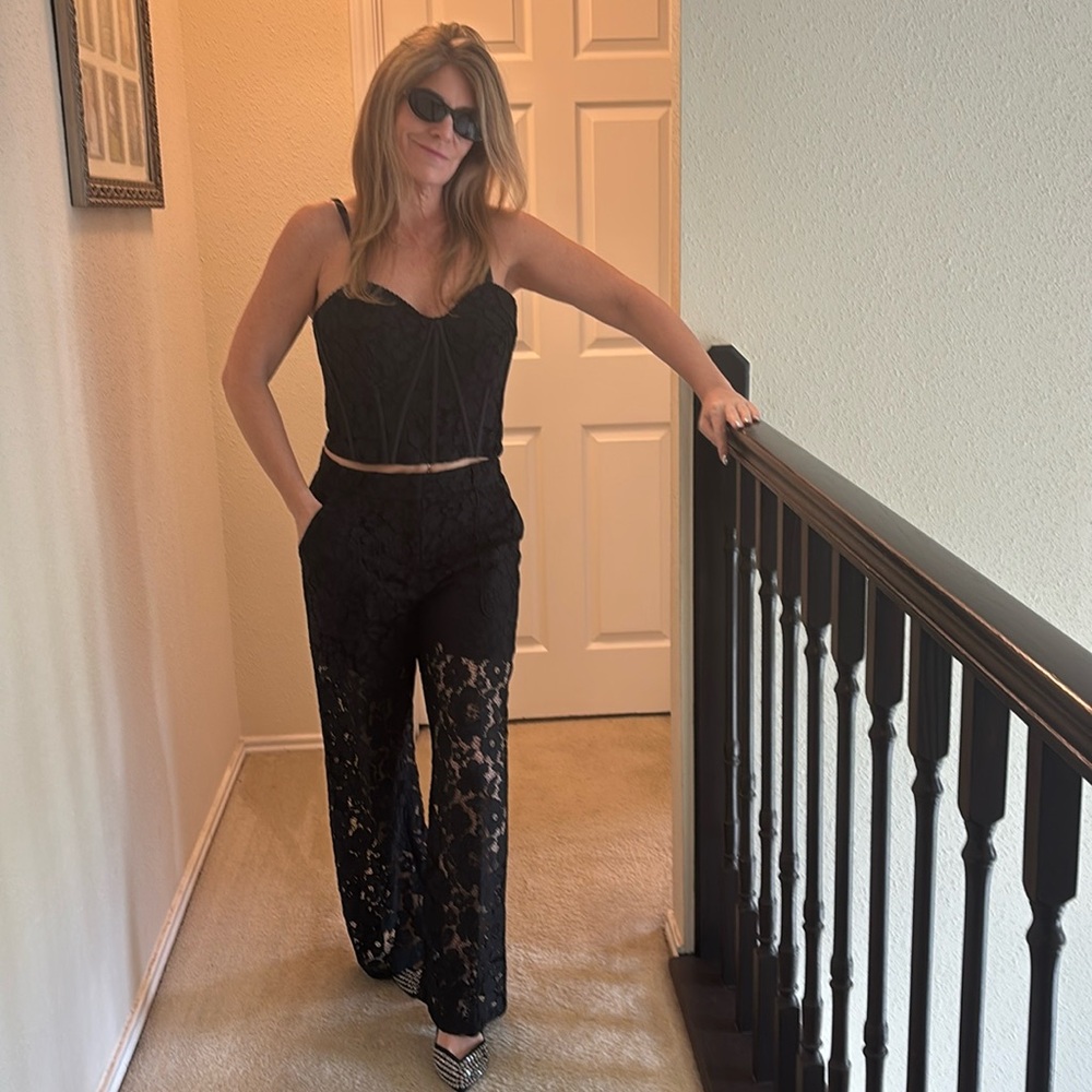 Express sz 6S lace pant and matching corset bustier top sz 8
